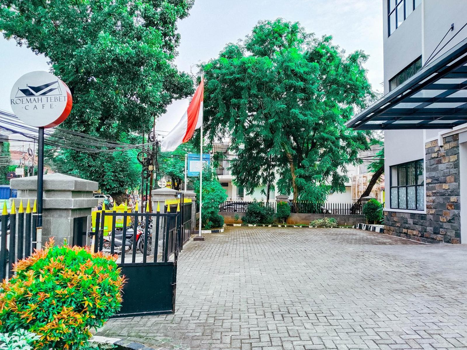Roemah Tebet Hotel